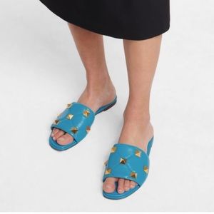 Valentino Garavani
Women's Blue Roman Stud Leather Slides 38 Shoes